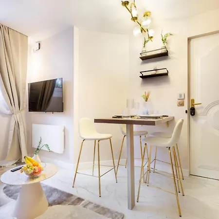 Cosy Et Chic Climatise A Montmartre