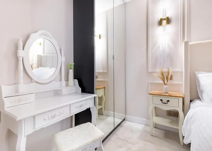 Cosy Et Chic Climatise A Montmartre